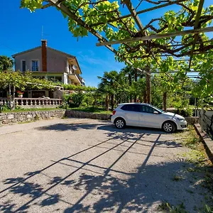 3* Gostinjska kuća & Ribaric