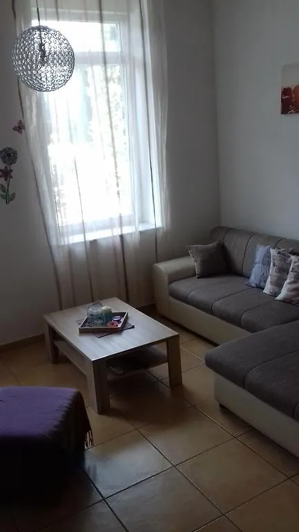 Apartment Marjanovic Lovran 0*,